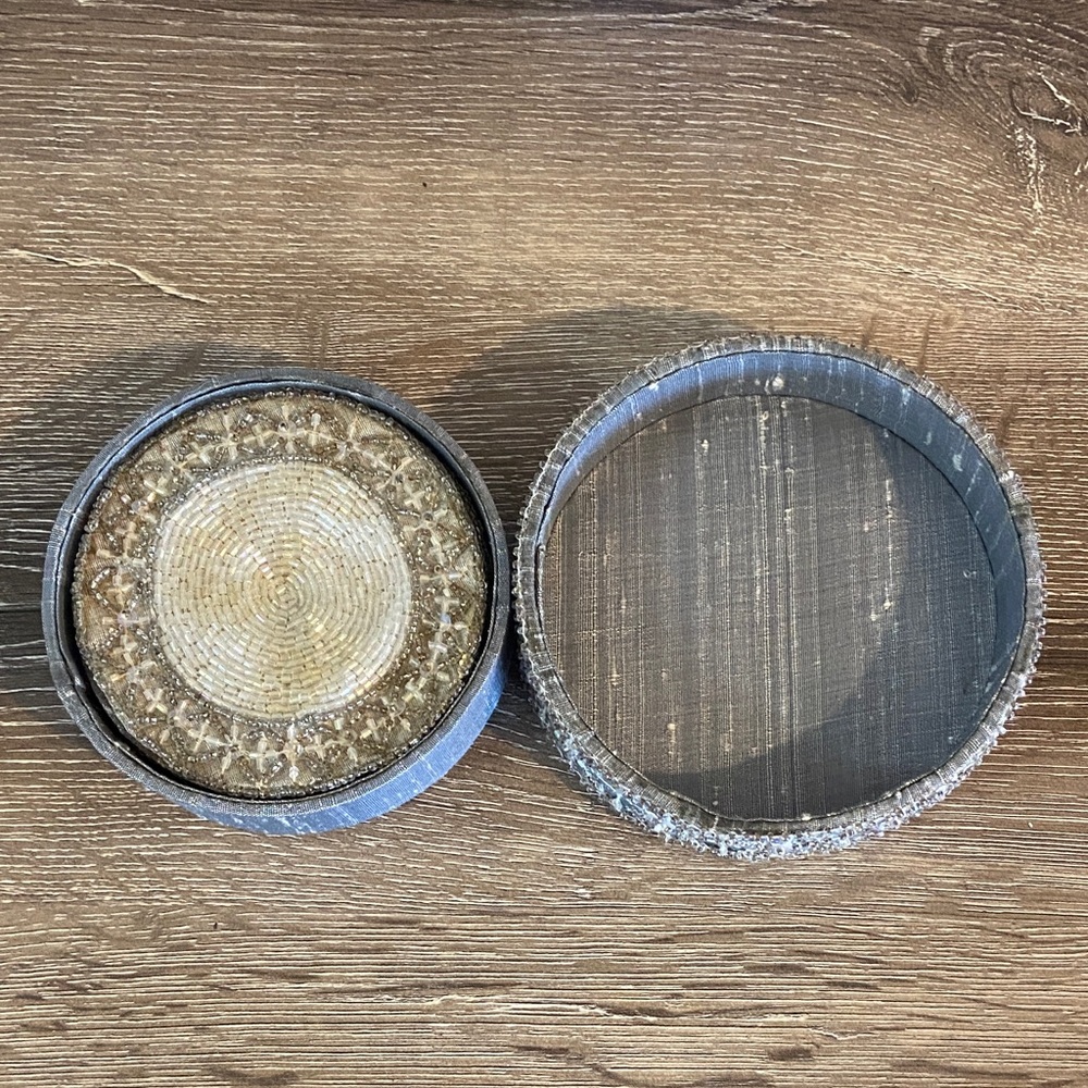 Iridescent Silver Gray Beaded Coaster Set of 6 with Box 5.25x1.5 4.25 Coasters - Picture 3 of 6